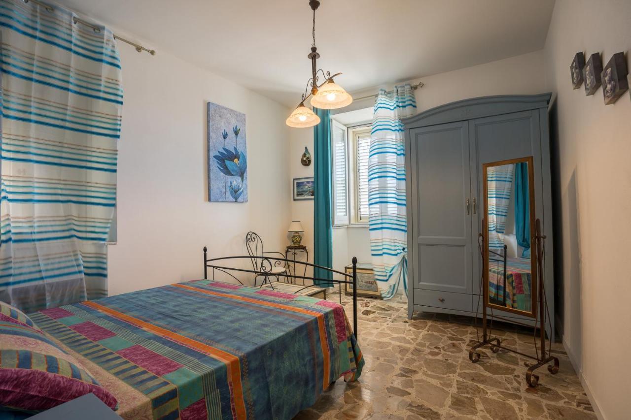 Maniace Sea View Apartment By Ortigia Apartments Syrakusa Exteriör bild